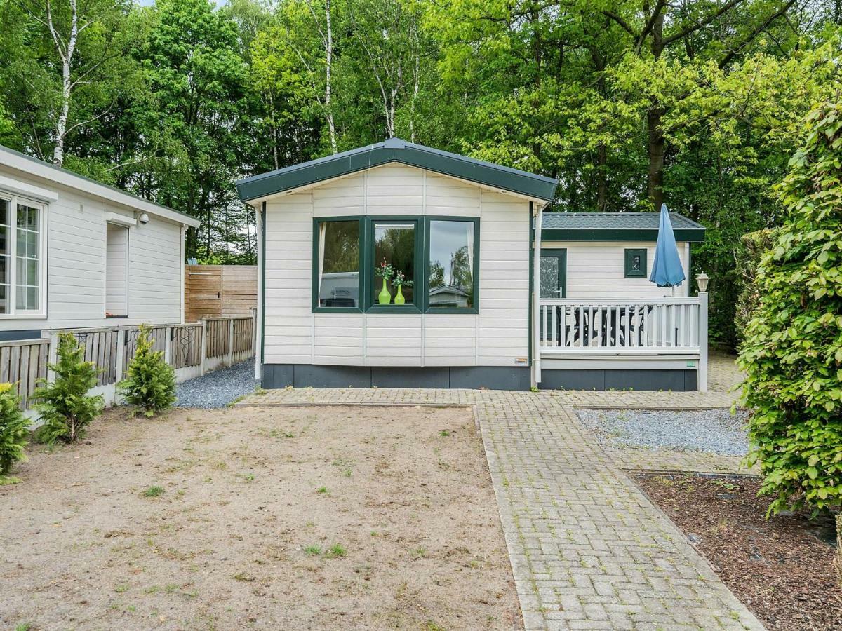 Comfortable Chalet With A Terrace At 3 Km From Baarle-Nassau Exterior photo